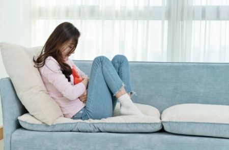 فوائد الدورة الشهرية للنساء وأهم أعراضها